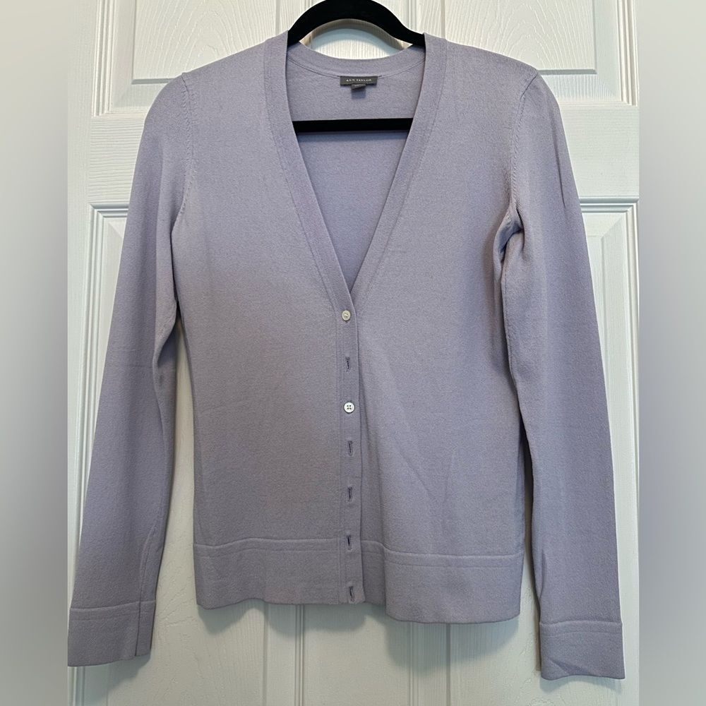 EUC Ann Taylor Cardigan
